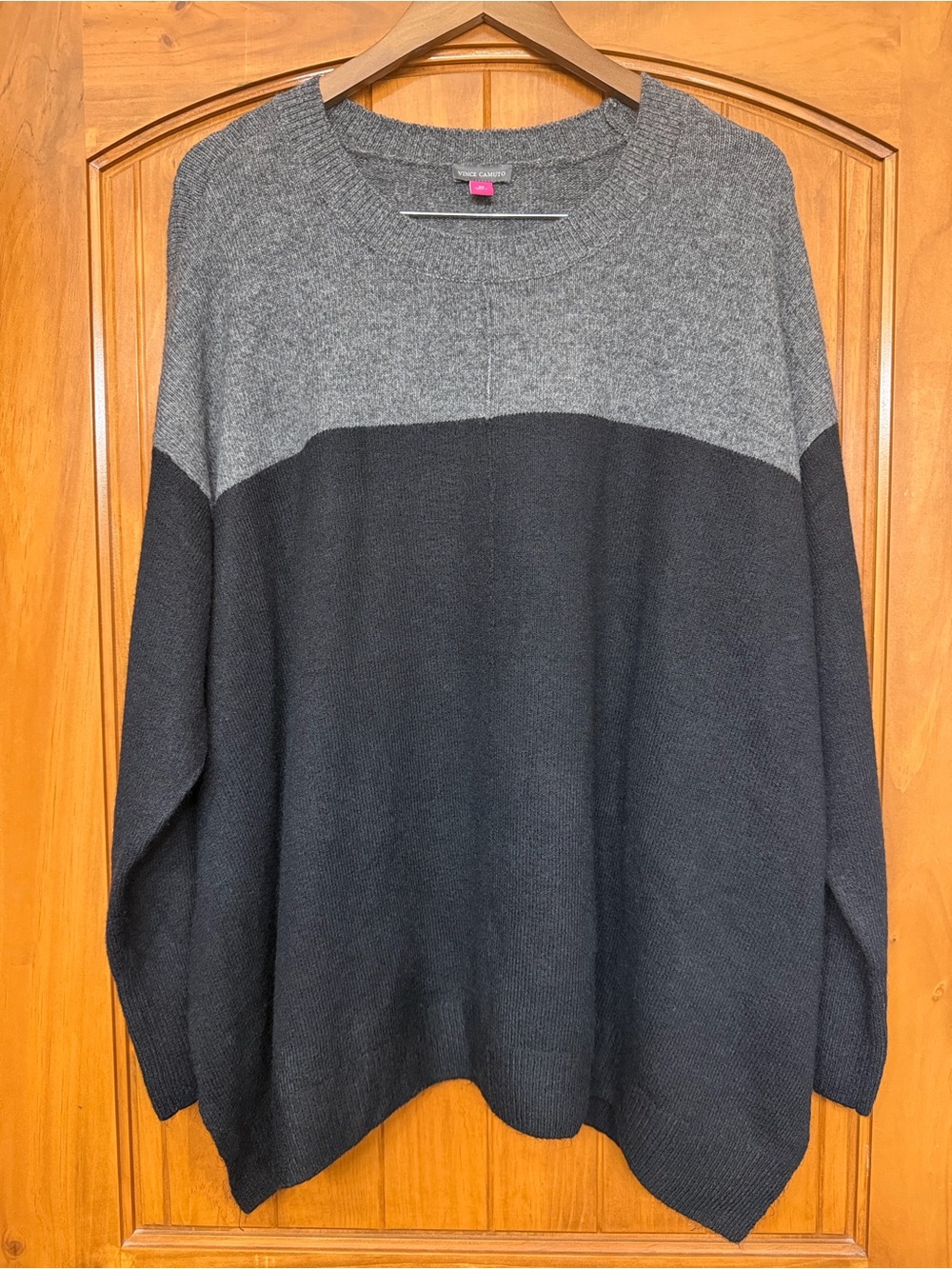 Vince Camuto Women's Plus Size 3X Extended Shoulder Colorblock Crewneck Sweater